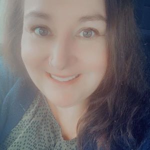 Meet your Posher, Michele